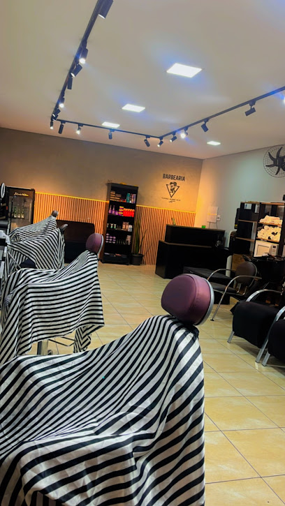 Barbearia E Cursos Império 18